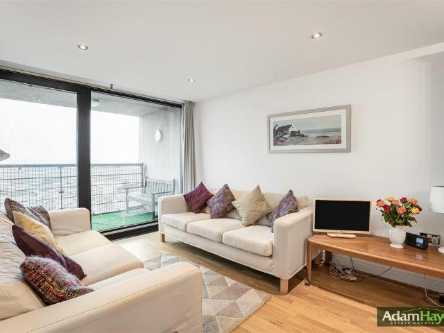 Flat for sale in North Finchley, Isle Of Man