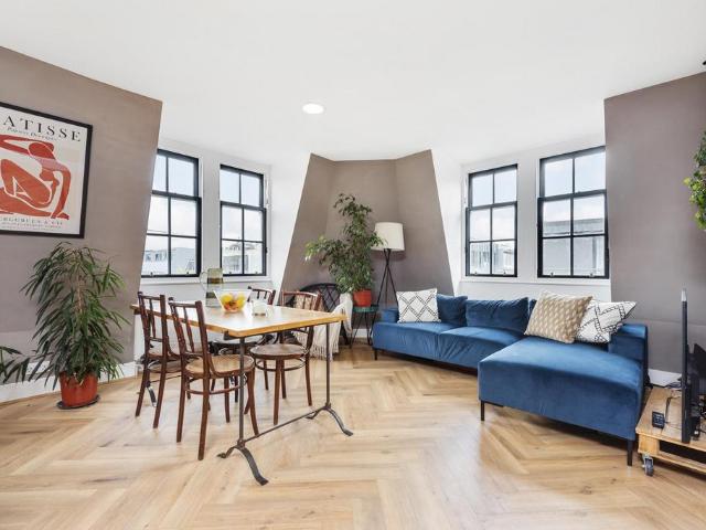 Flat for sale in Shoreditch, Greater London