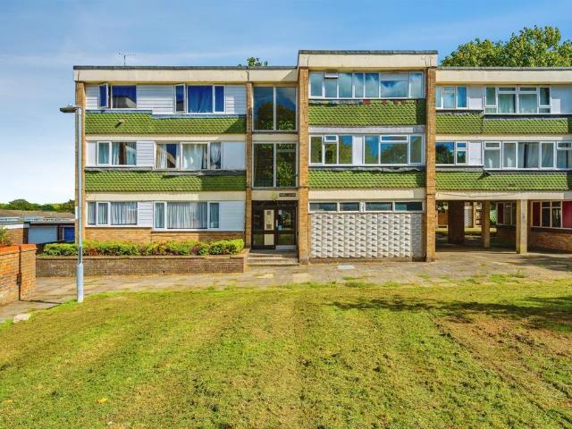 Flat for sale in Cupid Green, Dacorum