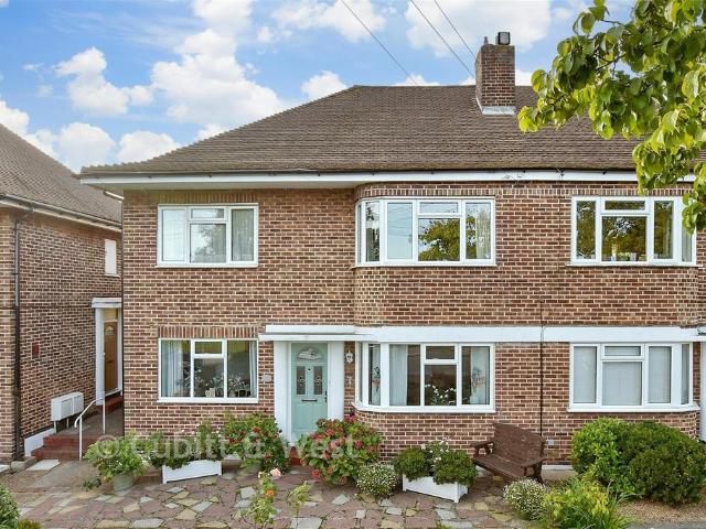 Flat for sale in London Borough of Croydon, Greater London
