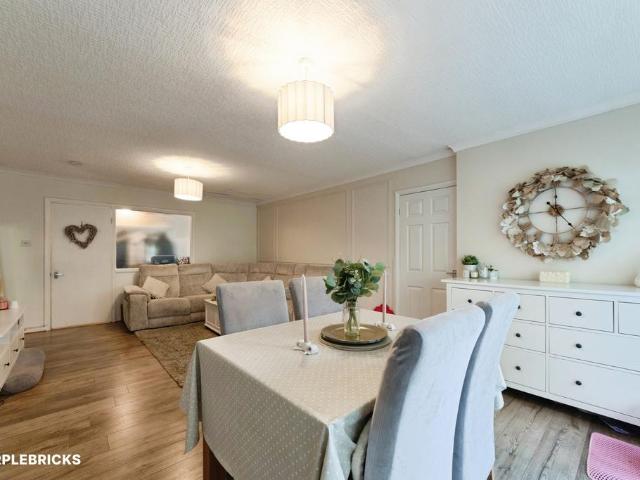 Flat for sale in Shirley, Solihull