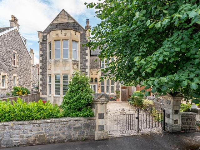 Flat for sale in Weston-super-mare, Isle Of Man