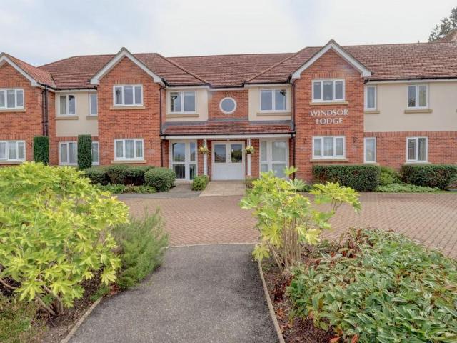 Flat for sale in Monks Risborough, Princes Risborough
