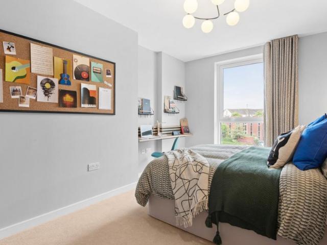 Flat for sale in Glyndon, Plumstead
