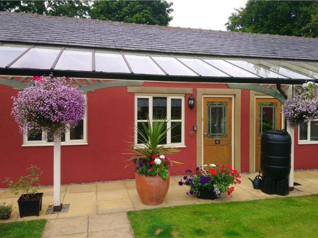 Flat for sale in Burnside, Skipton