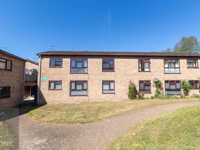 Flat for sale in East Bank, Norfolk