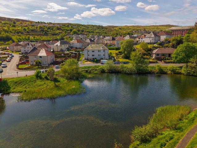 Flat for sale in Overton, Greenock