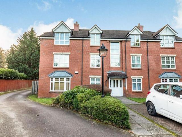 Flat for sale in Ulverley Green, Solihull