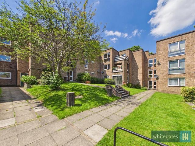 Flat for sale in West Yorkshire
