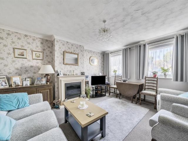 Flat for sale in Fordington, East Dorset