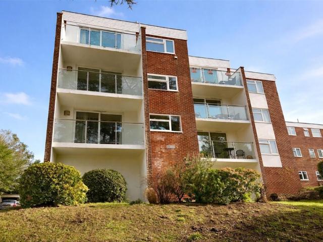 Flat for sale in Poole