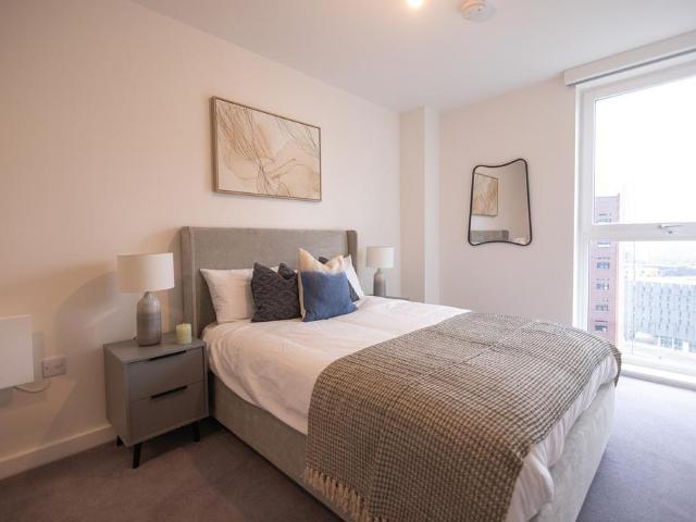 Flat for sale in New Islington, Georgia