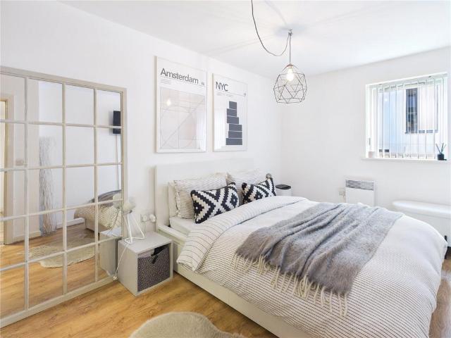 Flat for sale in Ancoats, Manchester