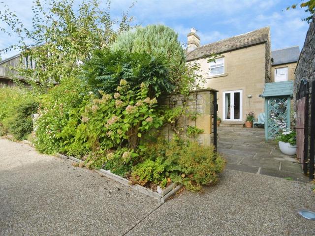 Flat for sale in Bakewell CP, Derbyshire Dales
