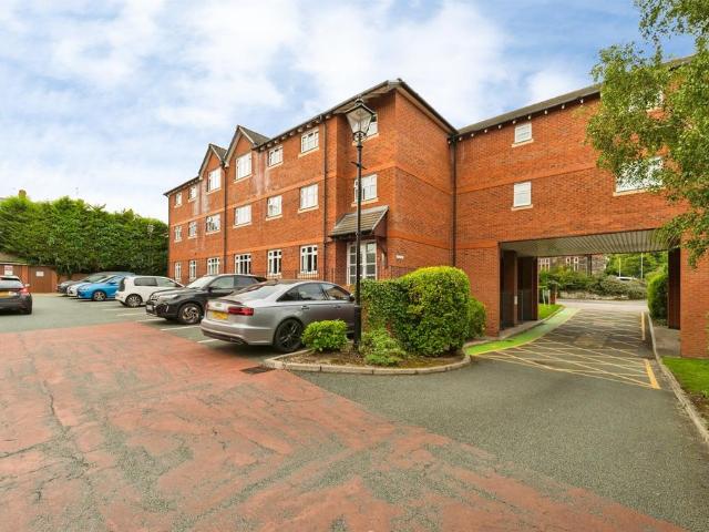 Flat for sale in Higher Bebington, Bebington