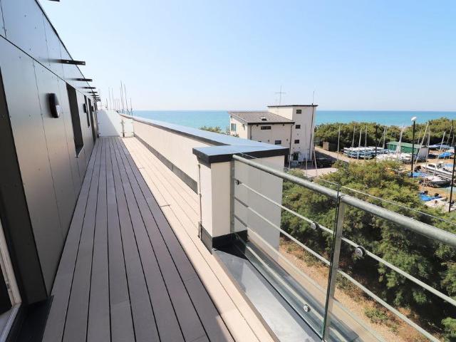 Flat for sale in West Worthing, Worthing