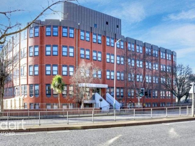 Flat for sale in Rush Green, Greater London