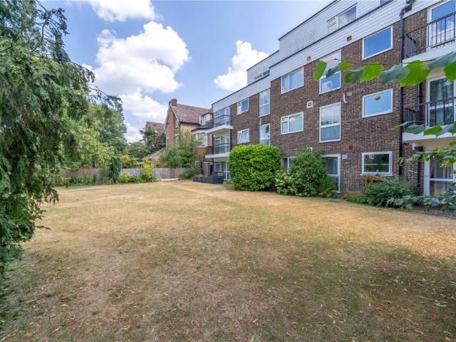 Flat for sale in St Margarets, Greater London