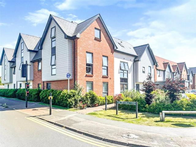 Flat for sale in Thatcham, Isle Of Man