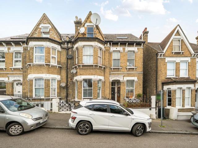 Flat for sale in Crystal Palace, Isle Of Man
