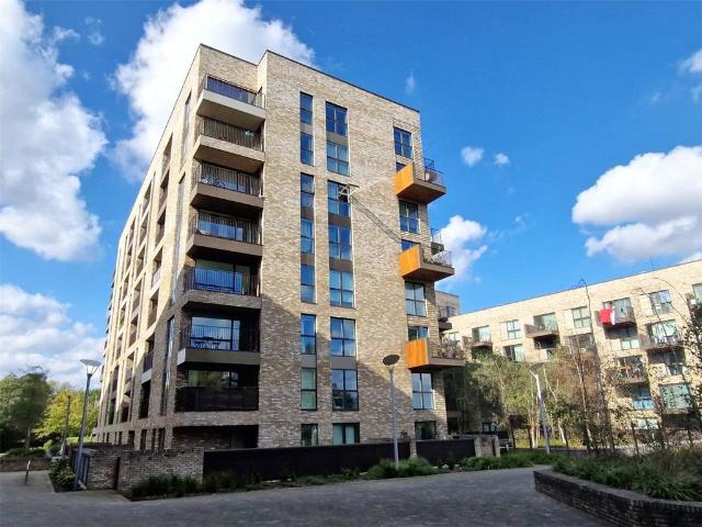 Flat for sale in Alperton, Greater London