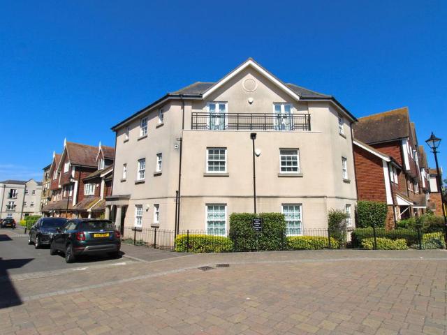Flat for sale in Westgate-on-Sea, Acol
