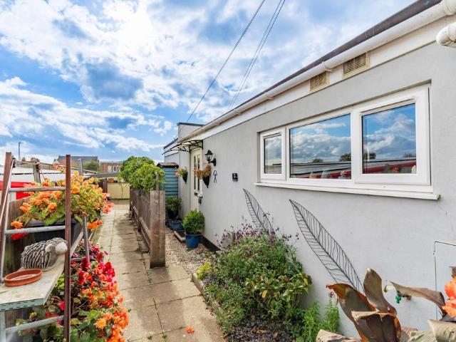 Flat for sale in Gorleston-on-Sea, Great Yarmouth