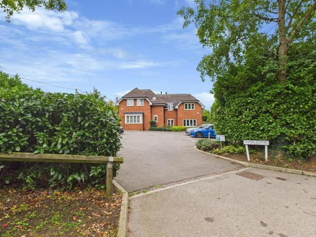 Flat for sale in Chesham, Asheridge