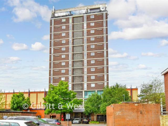 Flat for sale in London Borough of Sutton, Greater London