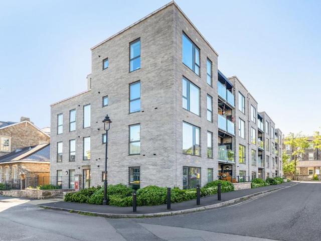 Flat for sale in Feckenham, City Of Bristol