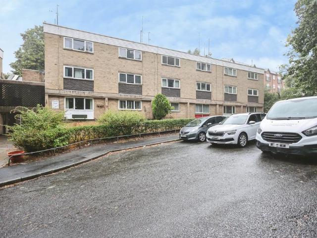 Flat for sale in Wake Green, West Midlands