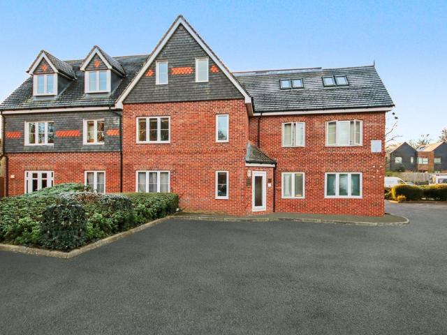 Flat for sale in West End, Fareham