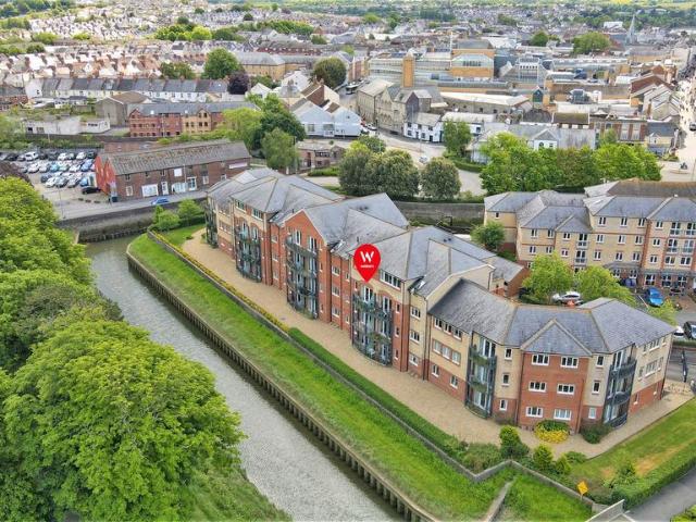 Flat for sale in Pilton, Kentisbury