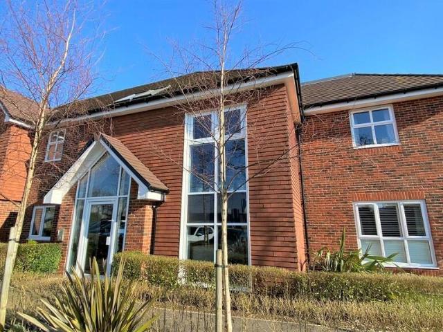 Flat for sale in West Liss, Bolton Low Houses