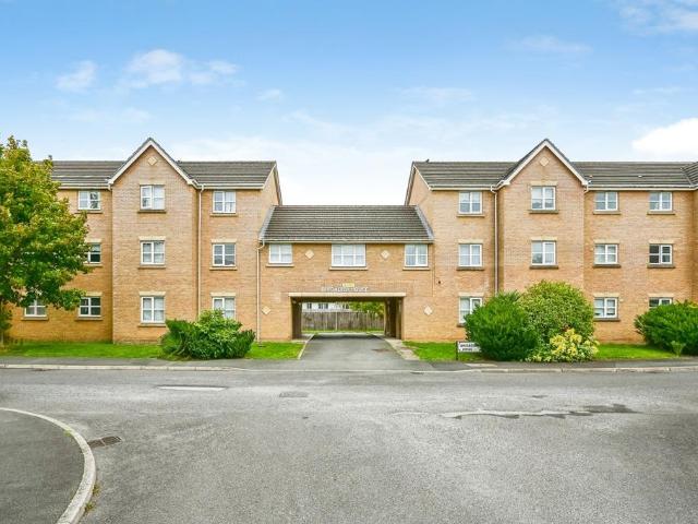 Flat for sale in Deysbrook, Liverpool