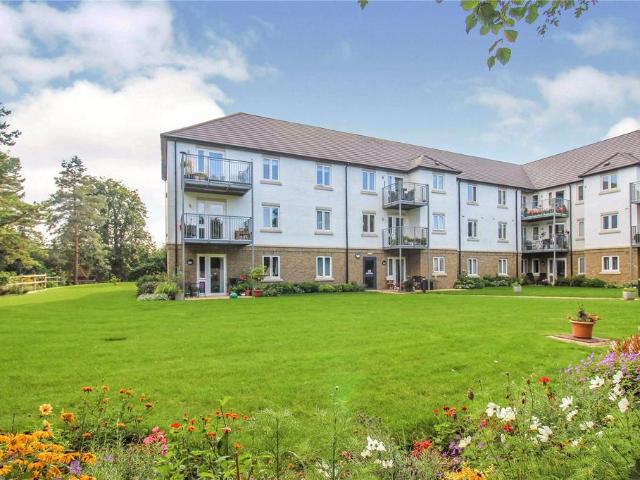 Flat for sale in Trowbridge