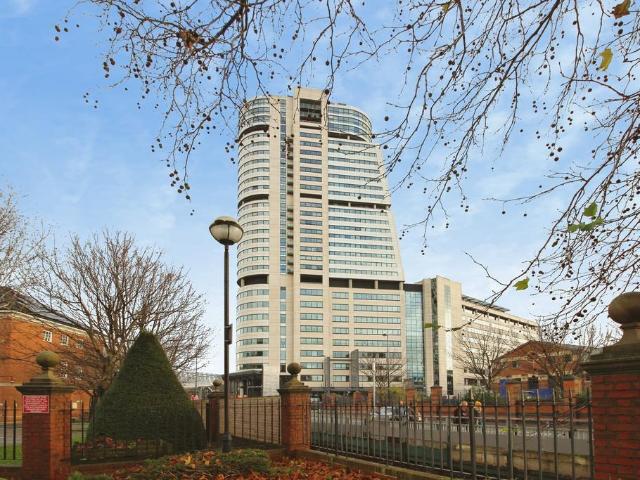 Flat for sale in Holbeck, West Yorkshire