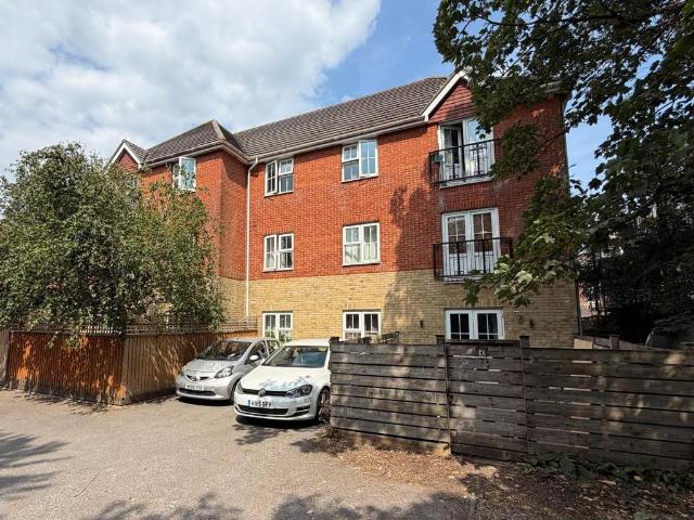 Flat for sale in Boscombe, Bournemouth