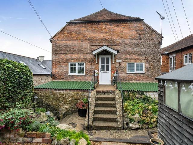 Flat for sale in Sutton Valence, Maidstone