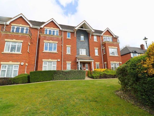 Flat for sale in Aldridge, West Midlands