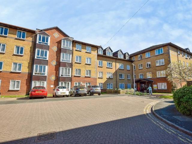 Flat for sale in Chalkwell, Oad Street