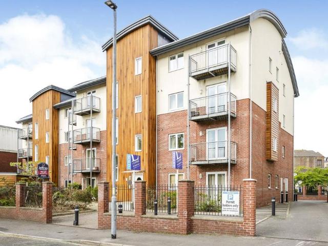 Flat for sale in Portsea, City Of Portsmouth