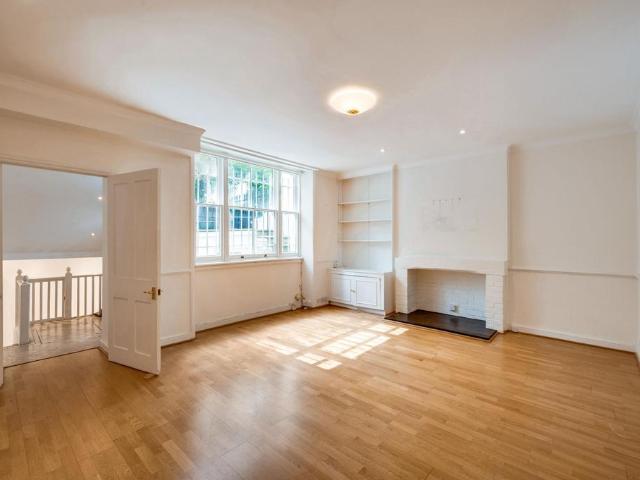 Flat for sale in Kensington, Isle Of Man