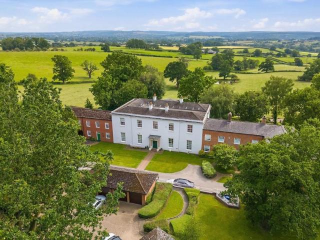 Flat for sale in Middle Farm, East Staffordshire