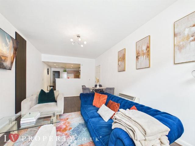 Flat for sale in Jewellery Quarter, West Midlands