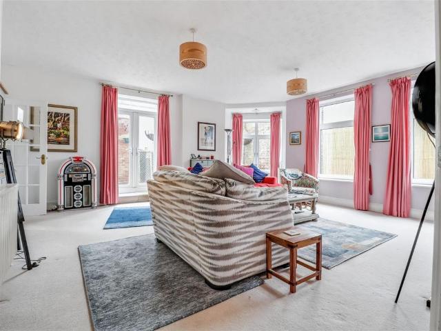 Flat for sale in Comers, Norfolk