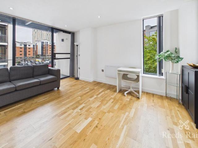 Flat for sale in First Street, Manchester