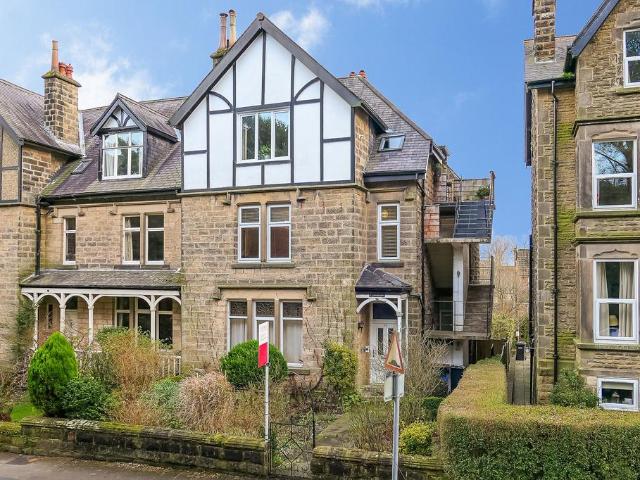 Flat for sale in Harlow, Harrogate