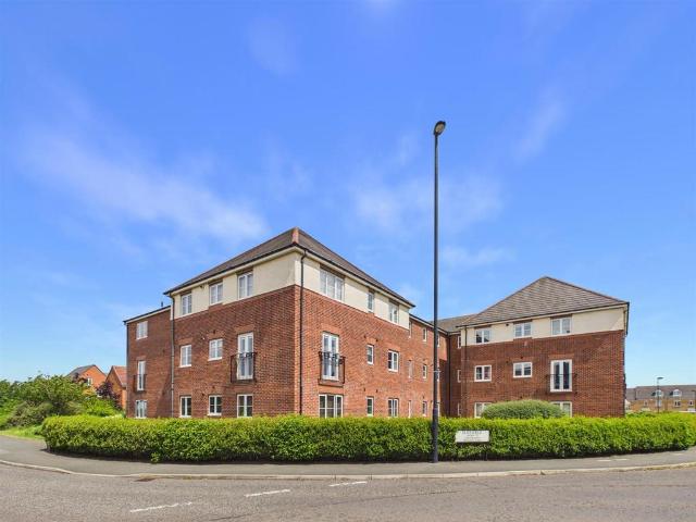 Flat for sale in Shiremoor, North Tyneside