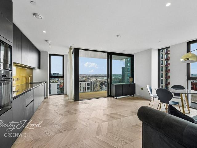 Flat for sale in Greenwich Peninsula, Greater London